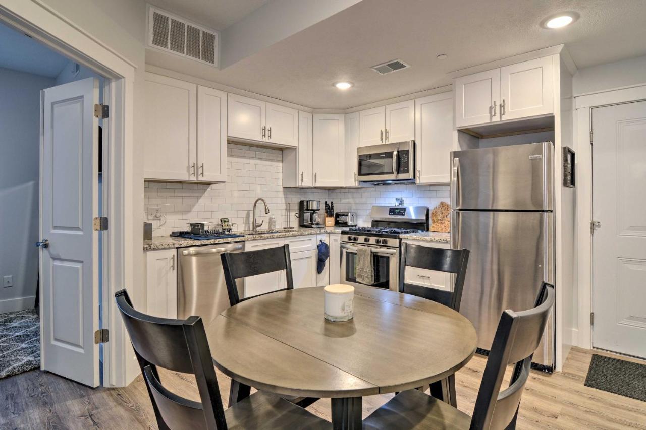 Modern Traverse City Condo About 1 Mi To Bay! Exteriör bild